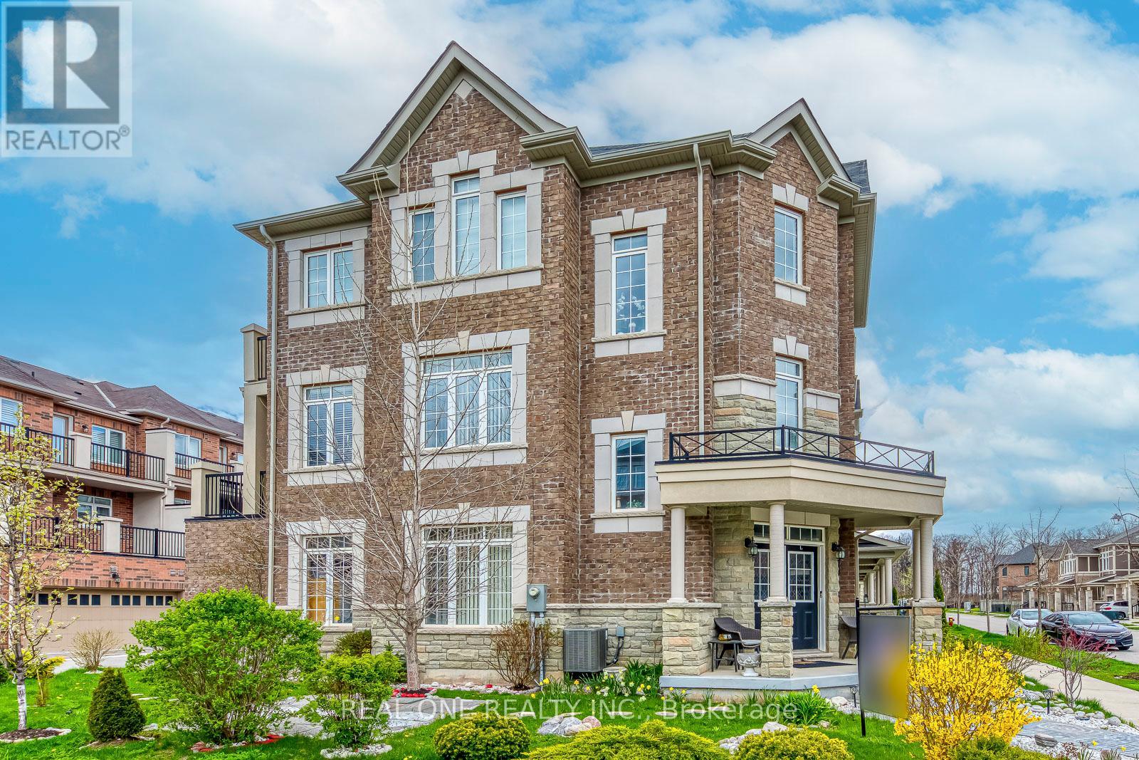 Row / Townhouse for Sale in 3310 ERASMUM STREET|Oakville (GO Glenorchy), Ontario L6M1S3