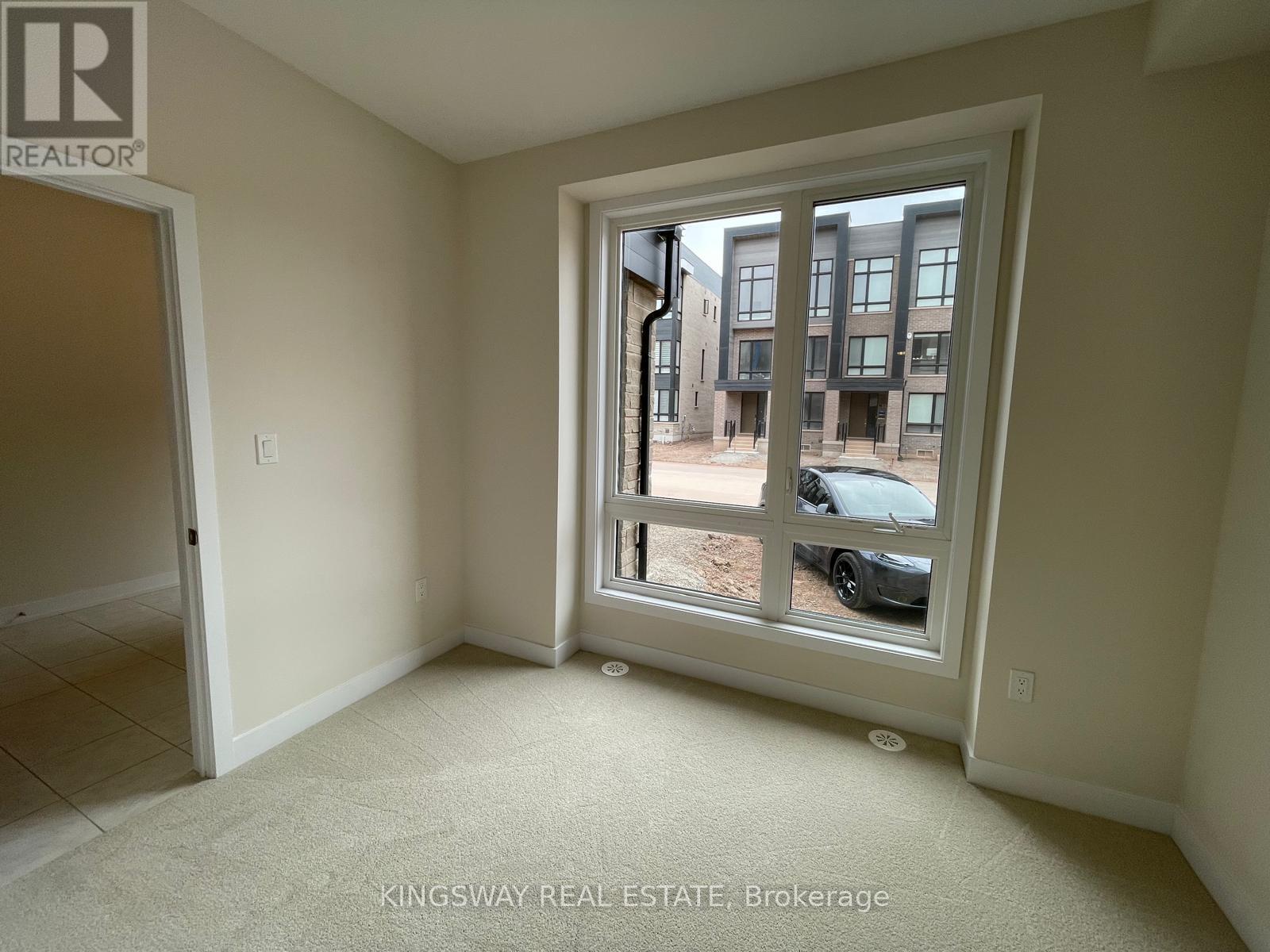 Row / Townhouse for Sale in 3082 MEADOWRIDGE DRIVE|Oakville (JM Joshua Meadows), Ontario L6H7Z1 4