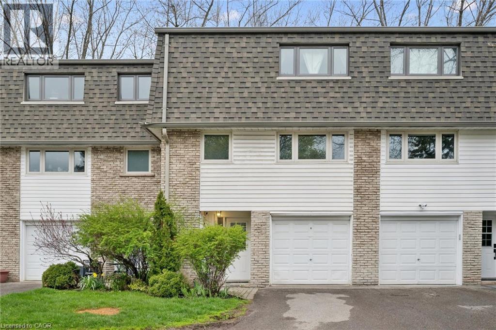 Row / Townhouse for Sale in 1270 GAINSBOROUGH Drive Unit# 2|Oakville, Ontario L6H2L2