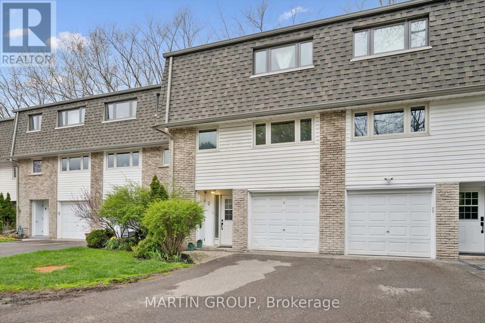 Row / Townhouse for Sale in 2 - 1270 GAINSBOROUGH DRIVE|Oakville (FA Falgarwood), Ontario L6H2L2 2