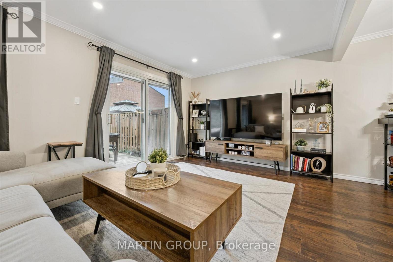 Row / Townhouse for Sale in 2 - 1270 GAINSBOROUGH DRIVE|Oakville (FA Falgarwood), Ontario L6H2L2 5