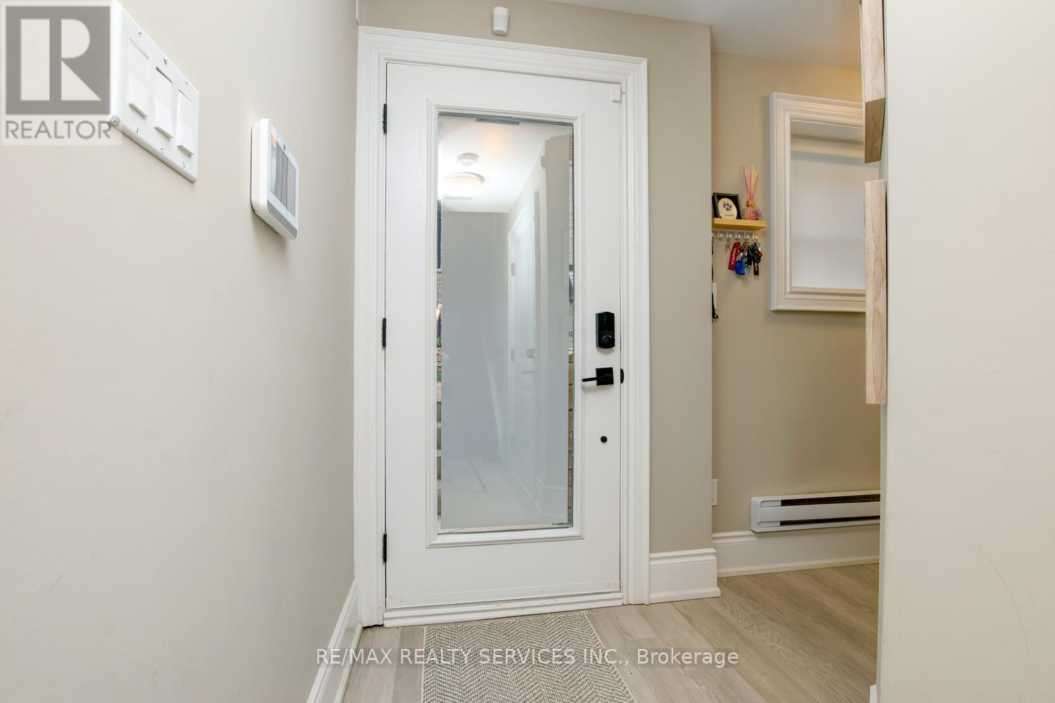Row / Townhouse for Sale in 82 - 15 LUNAR CRESCENT|Mississauga (Streetsville), Ontario L5M2R6 3