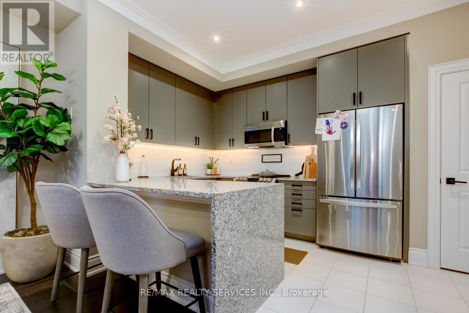Row / Townhouse for Sale in 82 - 15 LUNAR CRESCENT|Mississauga (Streetsville), Ontario L5M2R6 5