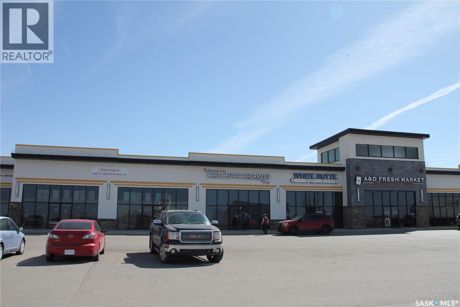 For sale: 1350 Aaron DRIVE, Pilot Butte, Saskatchewan S0G3Z0 - SK034425 ...