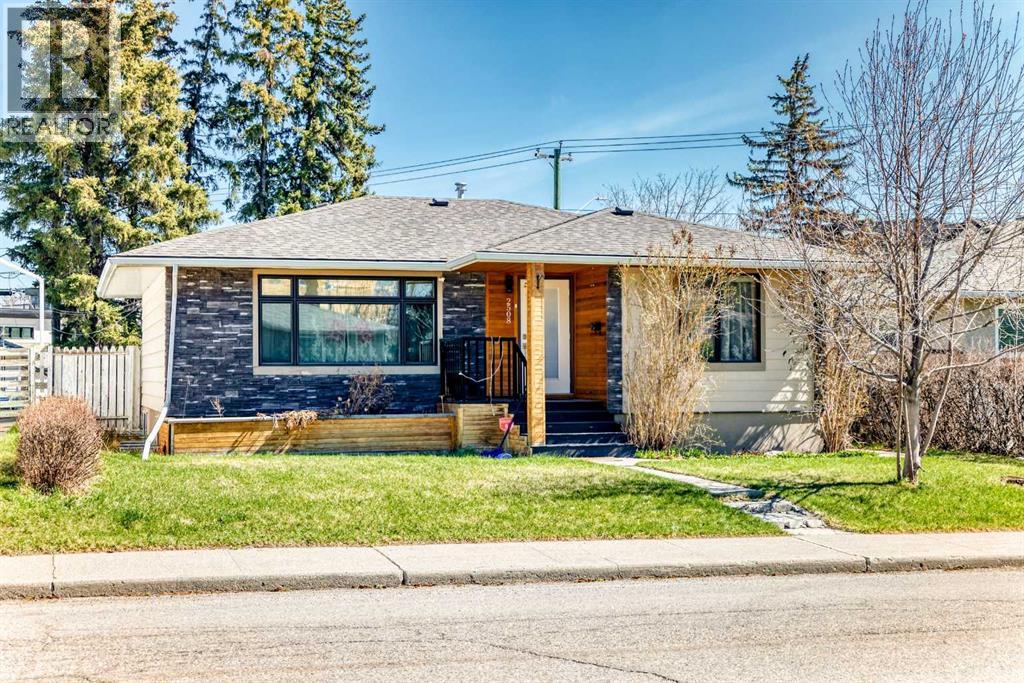 House for Sale in 2508 Morley Trail NW|Calgary, Alberta T2M4G6
