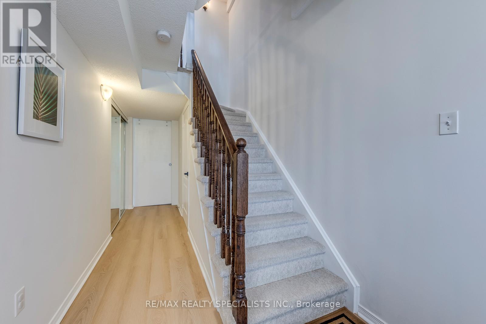 Row / Townhouse for Sale in 755 CANDLESTICK CIRCLE|Mississauga (Hurontario), Ontario L4Z0B4 4