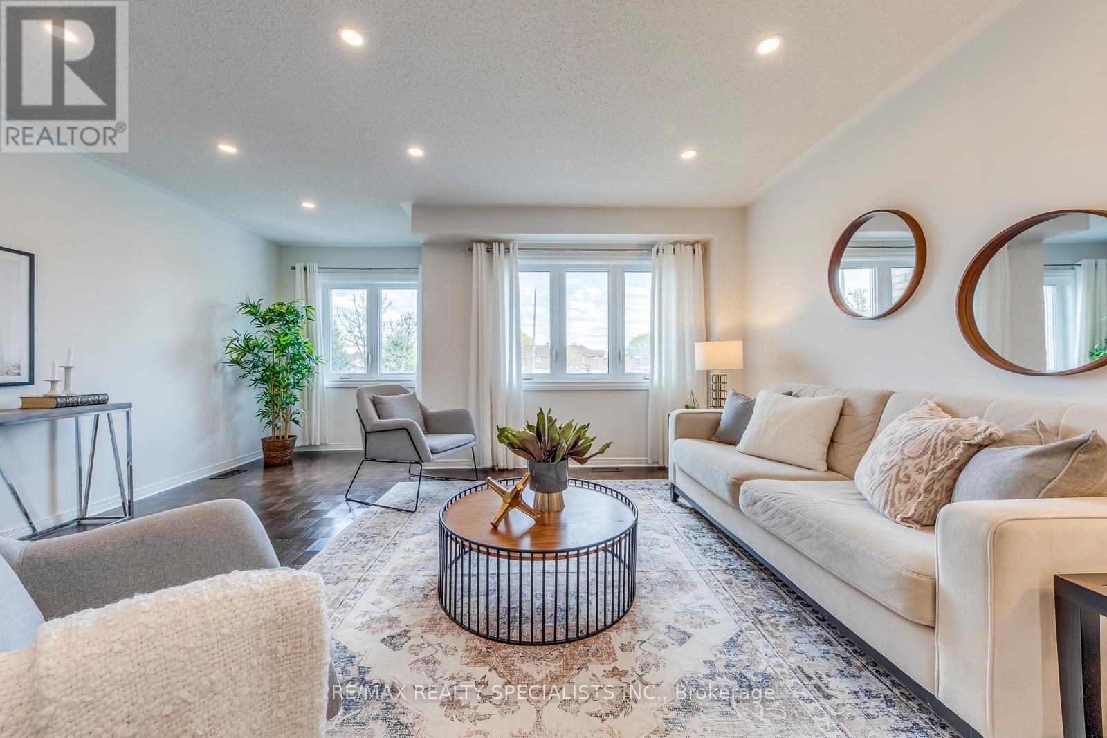 Row / Townhouse for Sale in 755 CANDLESTICK CIRCLE|Mississauga (Hurontario), Ontario L4Z0B4 5