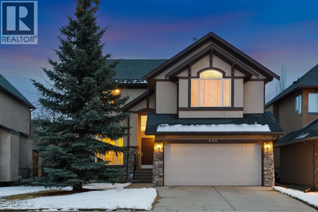 House for Sale in 430 Discovery Ridge Boulevard SW|Calgary, Alberta T3H5T7