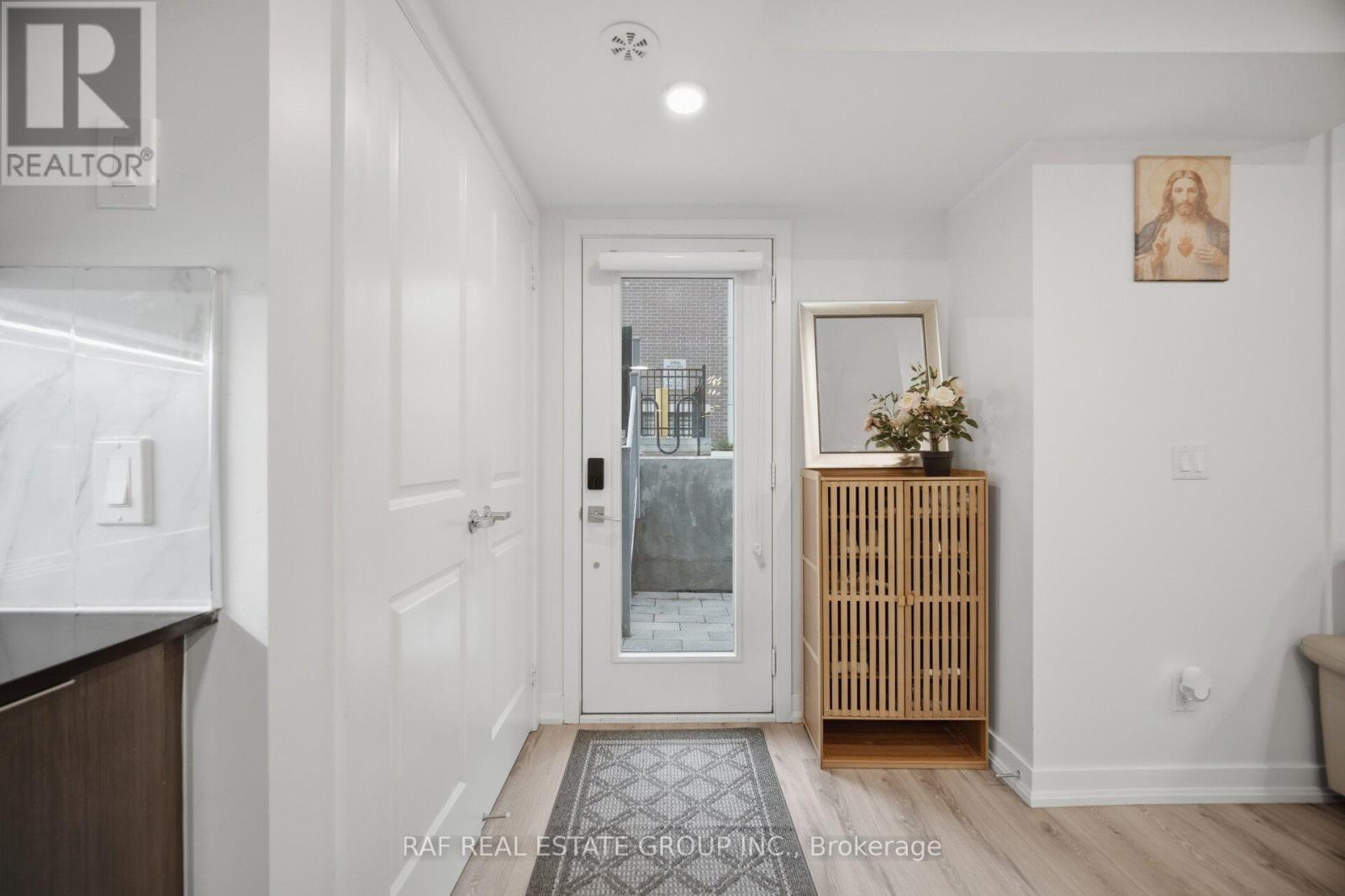 Row / Townhouse for Sale in 105 - 3058 SIXTH LINE|Oakville (GO Glenorchy), Ontario L6M1P8 5