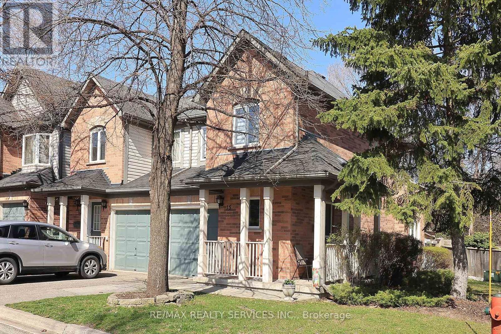 Row / Townhouse for Sale in 15 - 2088 LEANNE BOULEVARD|Mississauga (Sheridan), Ontario L5K2S7