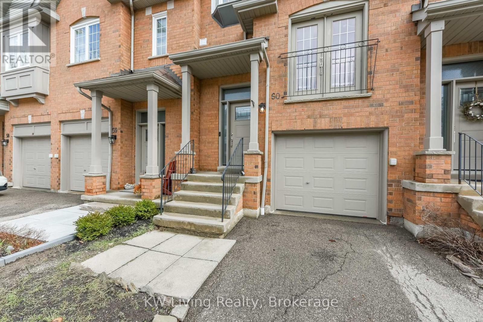 Row / Townhouse for Sale in 60 - 1588 SOUTH PARADE COURT|Mississauga (East Credit), Ontario L5M6E7 2