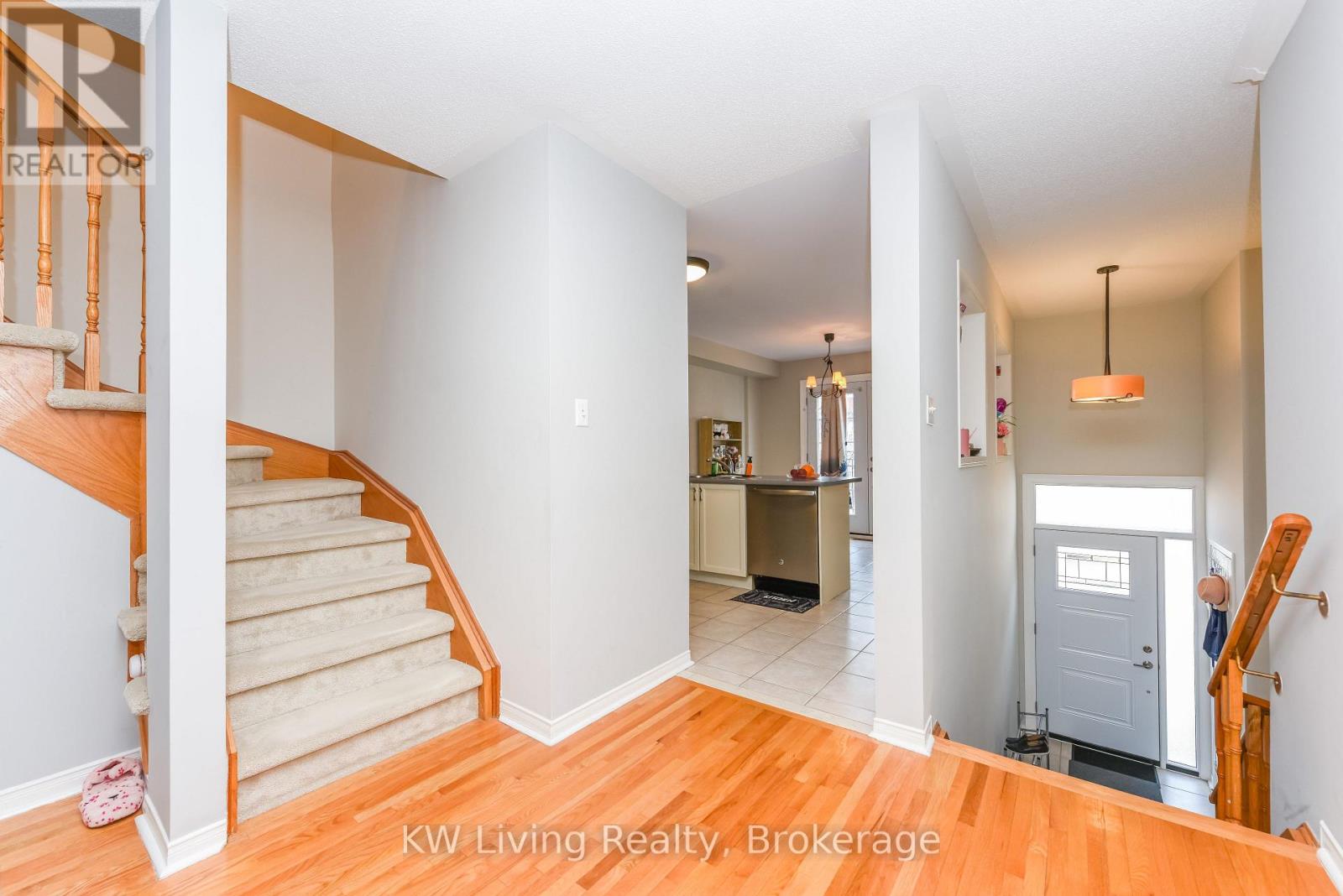 Row / Townhouse for Sale in 60 - 1588 SOUTH PARADE COURT|Mississauga (East Credit), Ontario L5M6E7 5