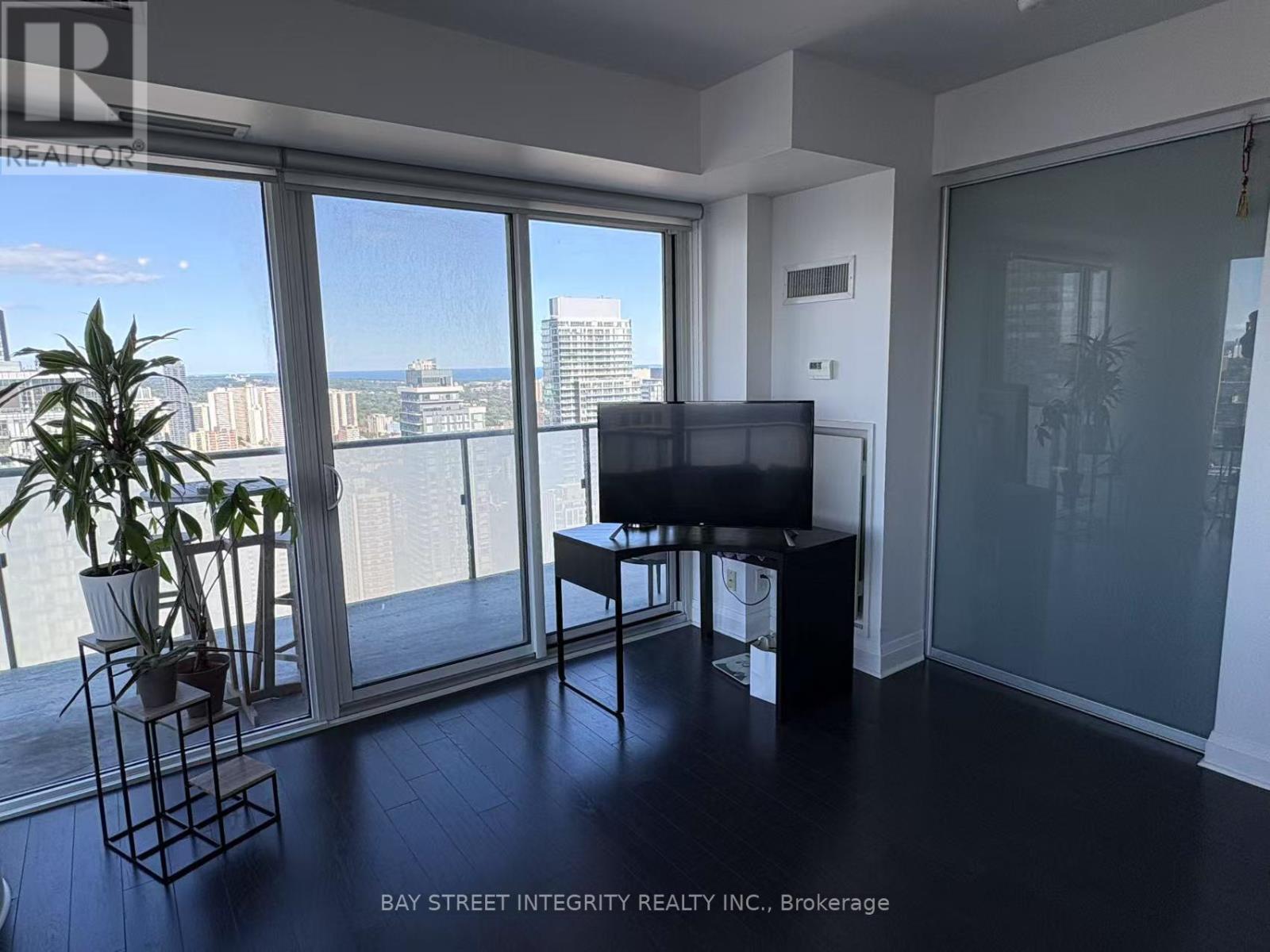 Apartment – 3910 - 1080 BAY STREET, Toronto – photo 4