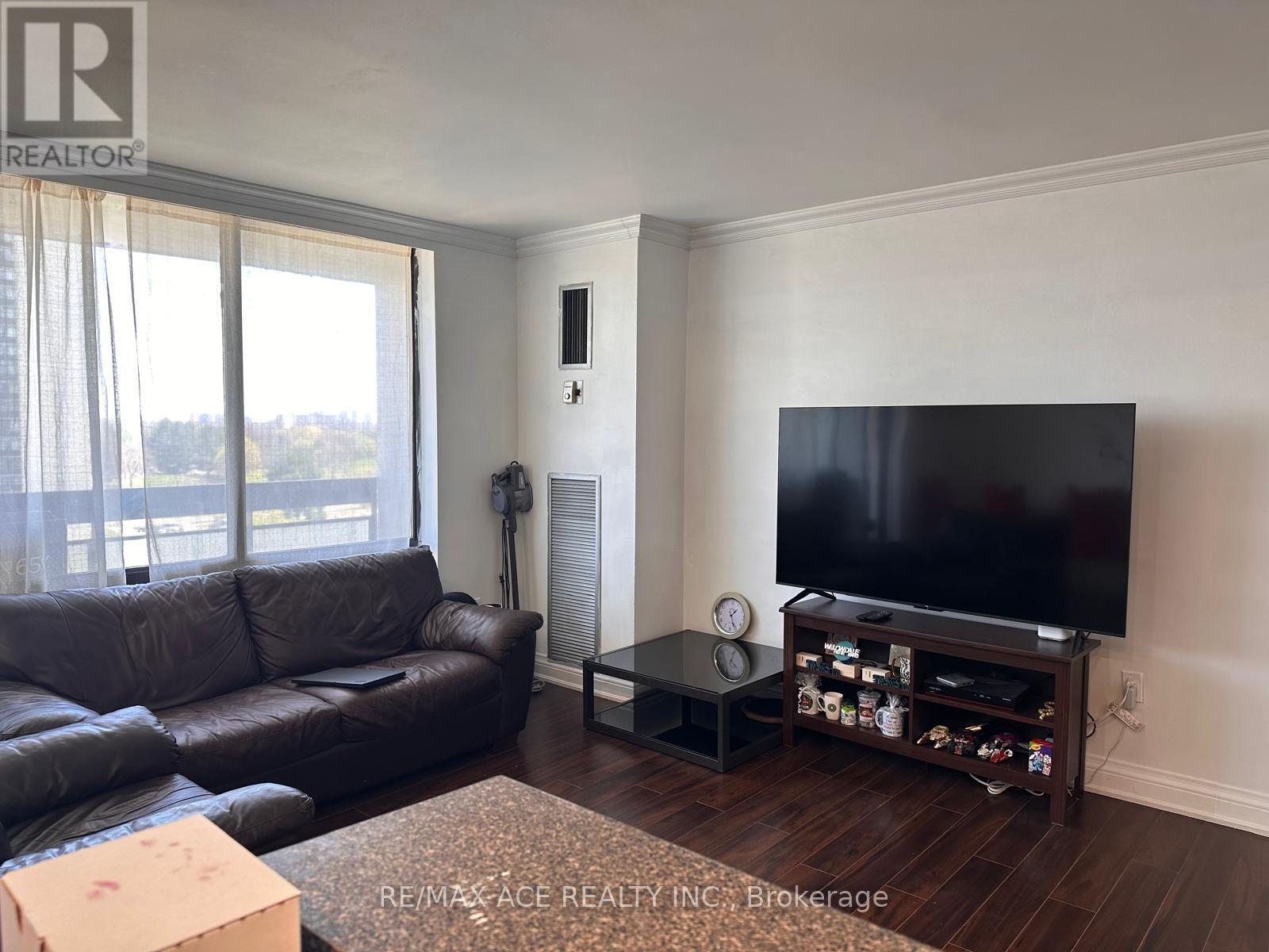 Apartment – 1202 - 177 LINUS ROAD, Toronto – photo 4