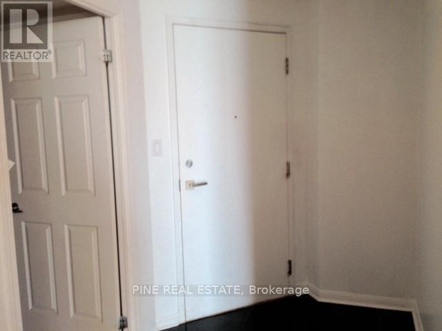 Apartment – 2703 - 228 QUEENS QUAY W, Toronto – photo 3