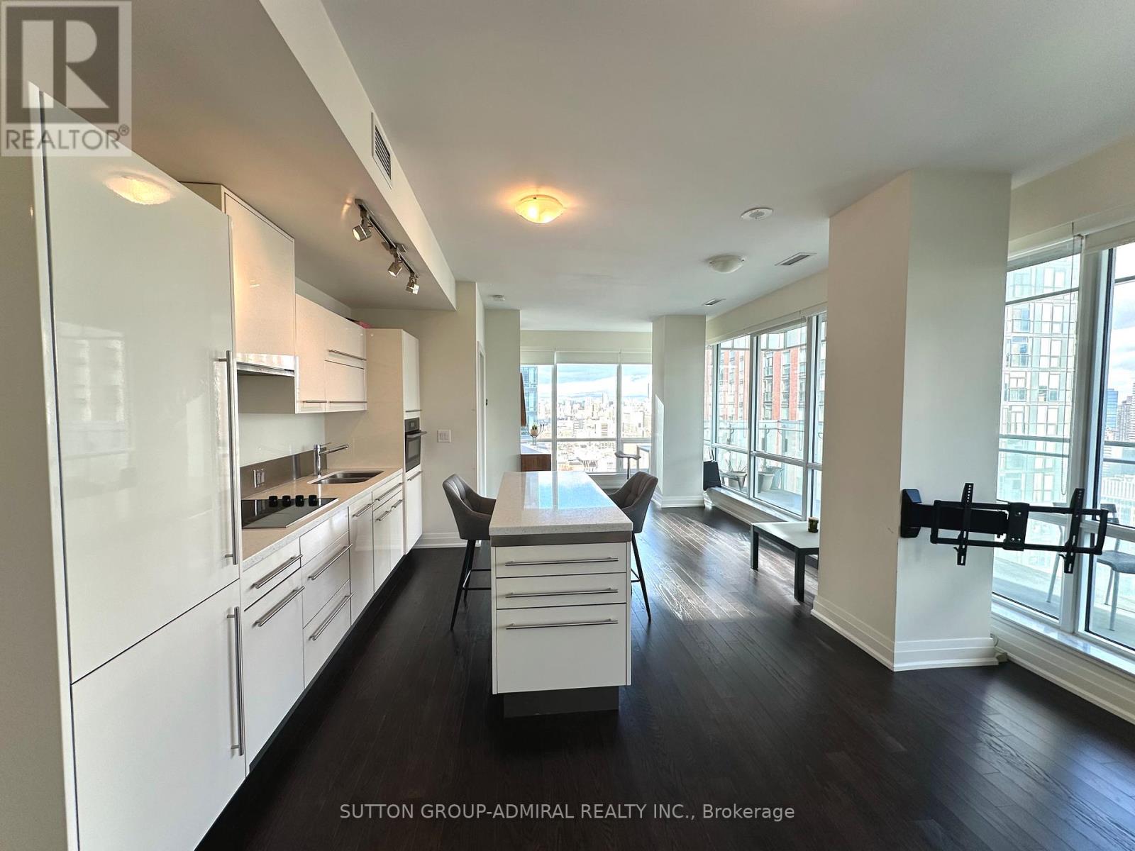 Apartment – 3708 - 80 JOHN STREET, Toronto – photo 2