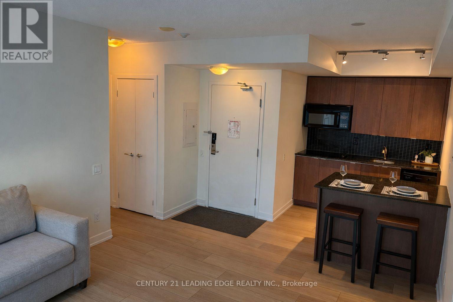 Apartment – 1103 - 8 COLBORNE STREET, Toronto – photo 4