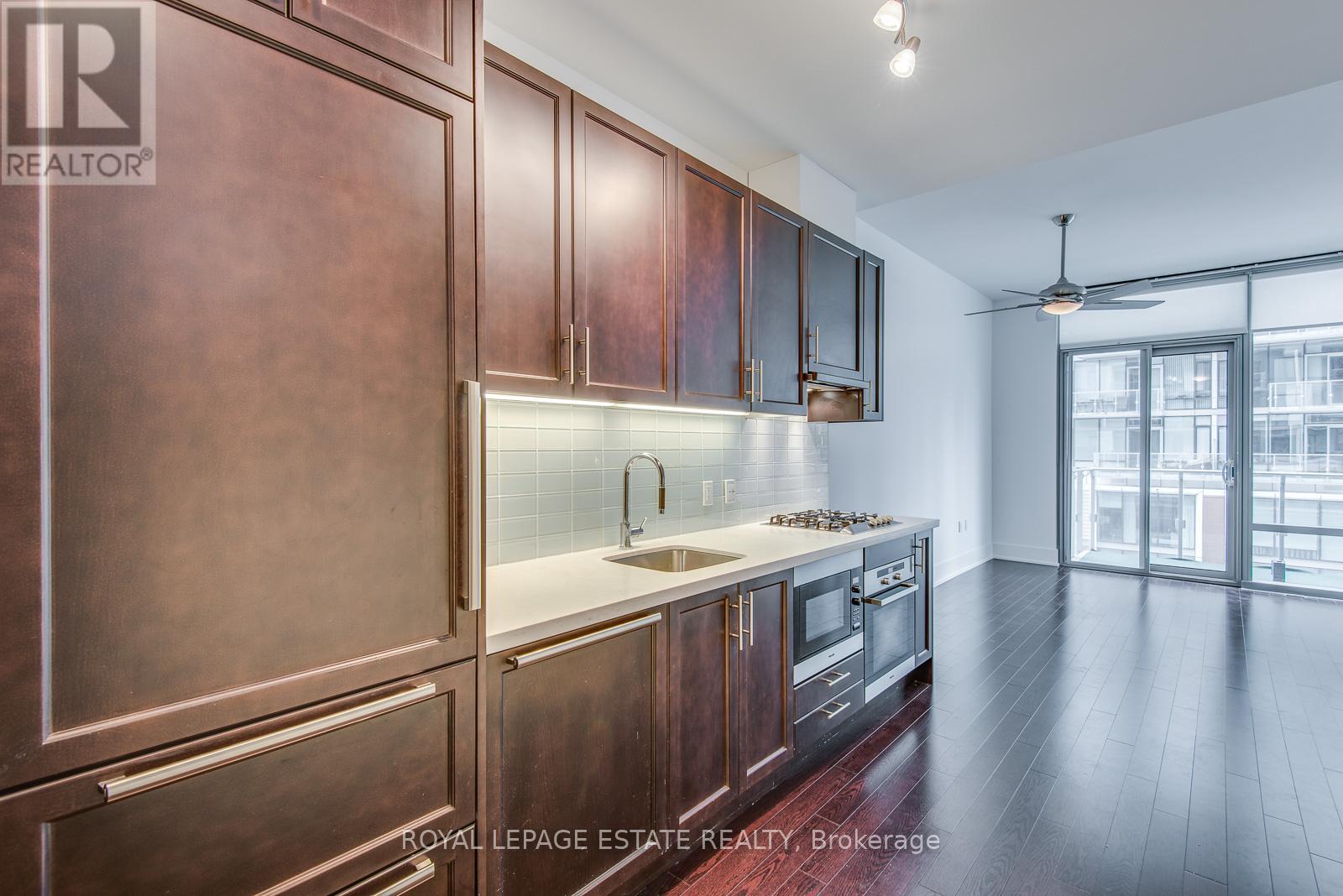 Apartment – 329 - 39 QUEENS QUAY E, Toronto – photo 2