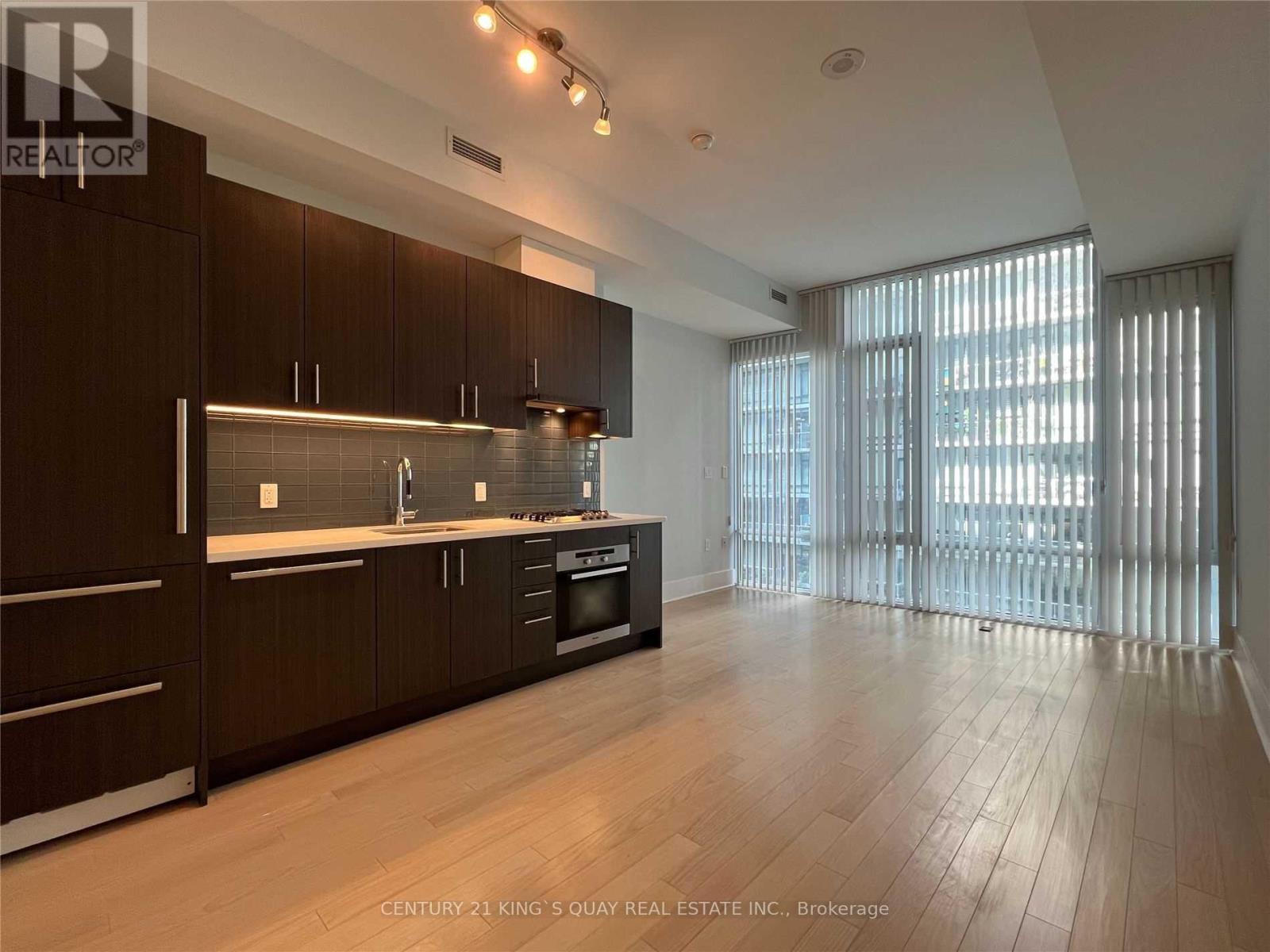 Single Family – 619 - 29 QUEENS QUAY E, Toronto – photo 2