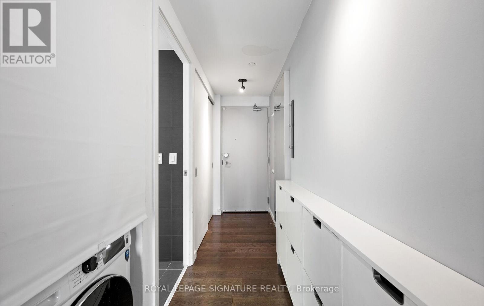 Apartment – 608 - 32 TROLLEY CRESCENT, Toronto – photo 4