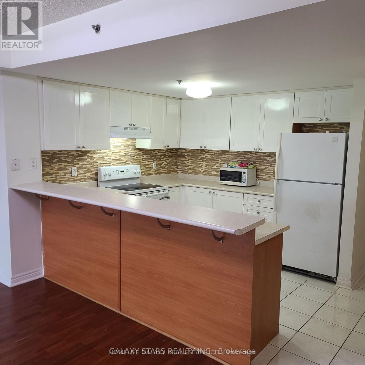 Apartment – 402 - 7428 MARKHAM ROAD, Markham – photo 4