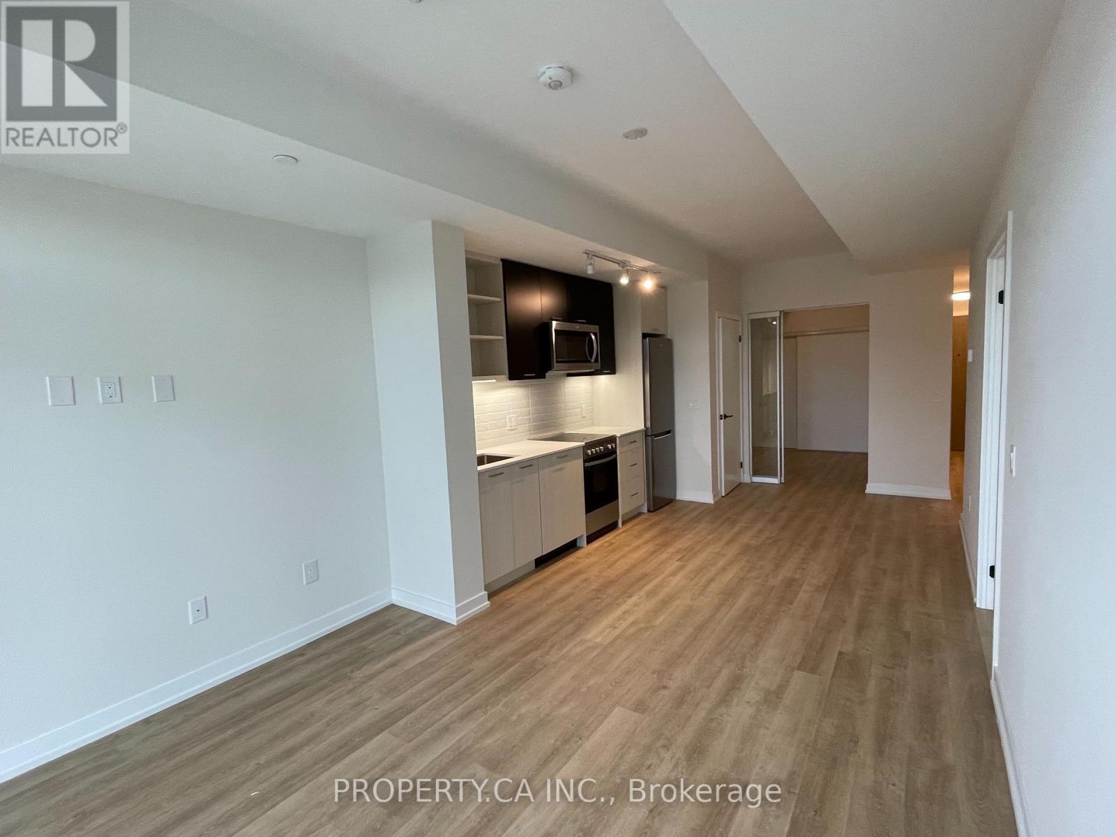 Apartment – 325 - 2300 ST. CLAIR AVENUE W, Toronto – photo 4