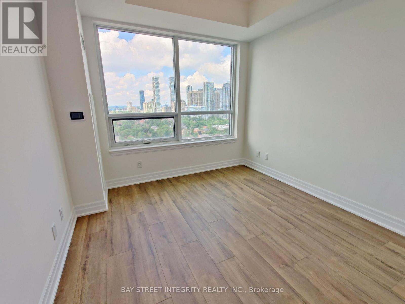 Apartment – 2008 - 36 ELM DRIVE W, Mississauga – photo 2