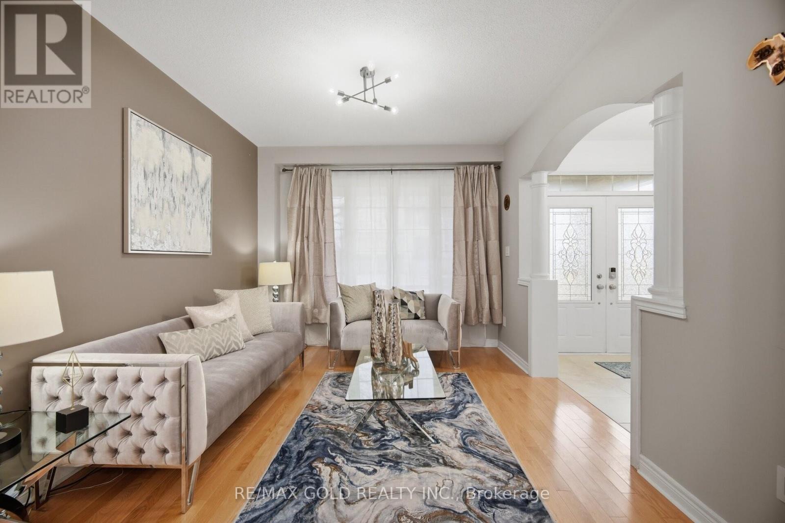 House – 33 GARRYOAKS DRIVE, Brampton – photo 4