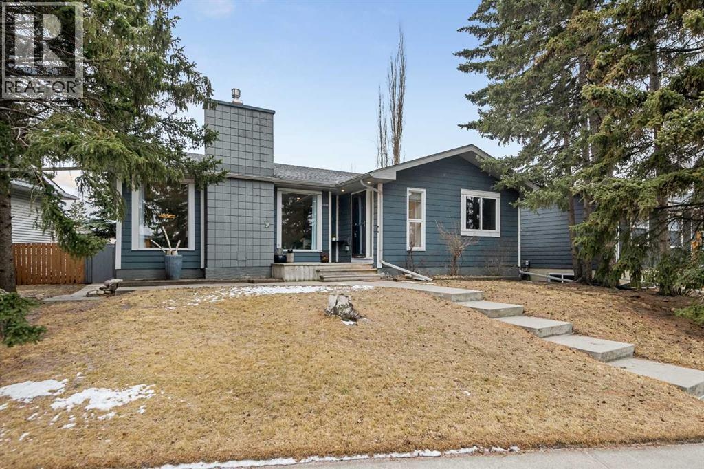 House for Sale in 5689 Brenner Crescent NW|Calgary, Alberta T2L1Z3