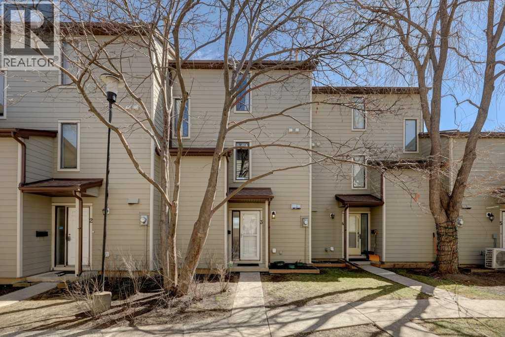 Row / Townhouse for Sale in 3, 101 Grier Terrace NE|Calgary, Alberta T2K5Y6 2