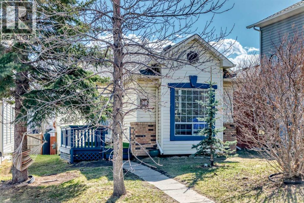 House for Sale in 51 Covington Rise NE|Calgary, Alberta T3K4A9