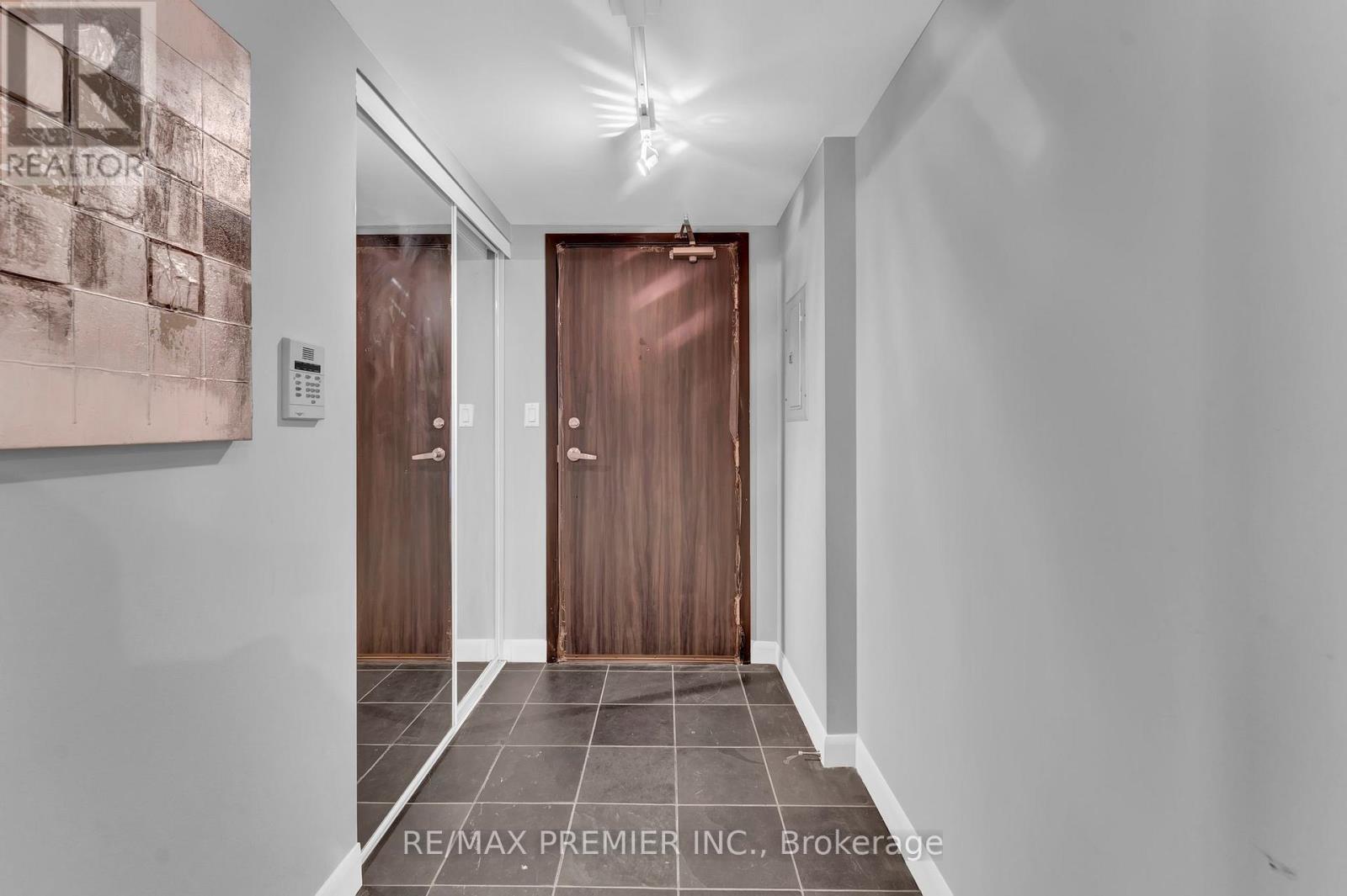 Apartment – 4407 - 210 VICTORIA STREET, Toronto – photo 4