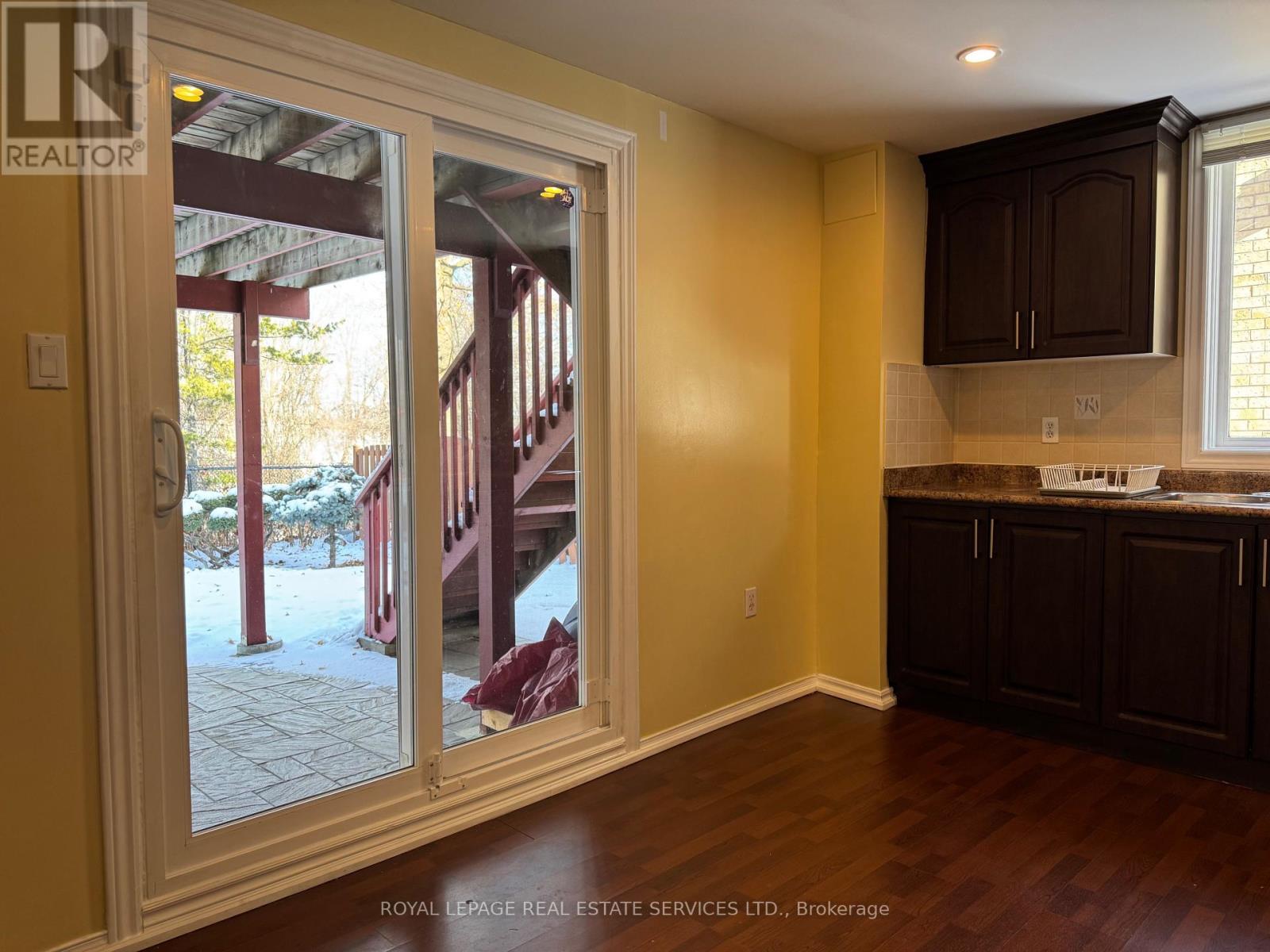 House – 56 SADOT COURT, Vaughan – photo 2