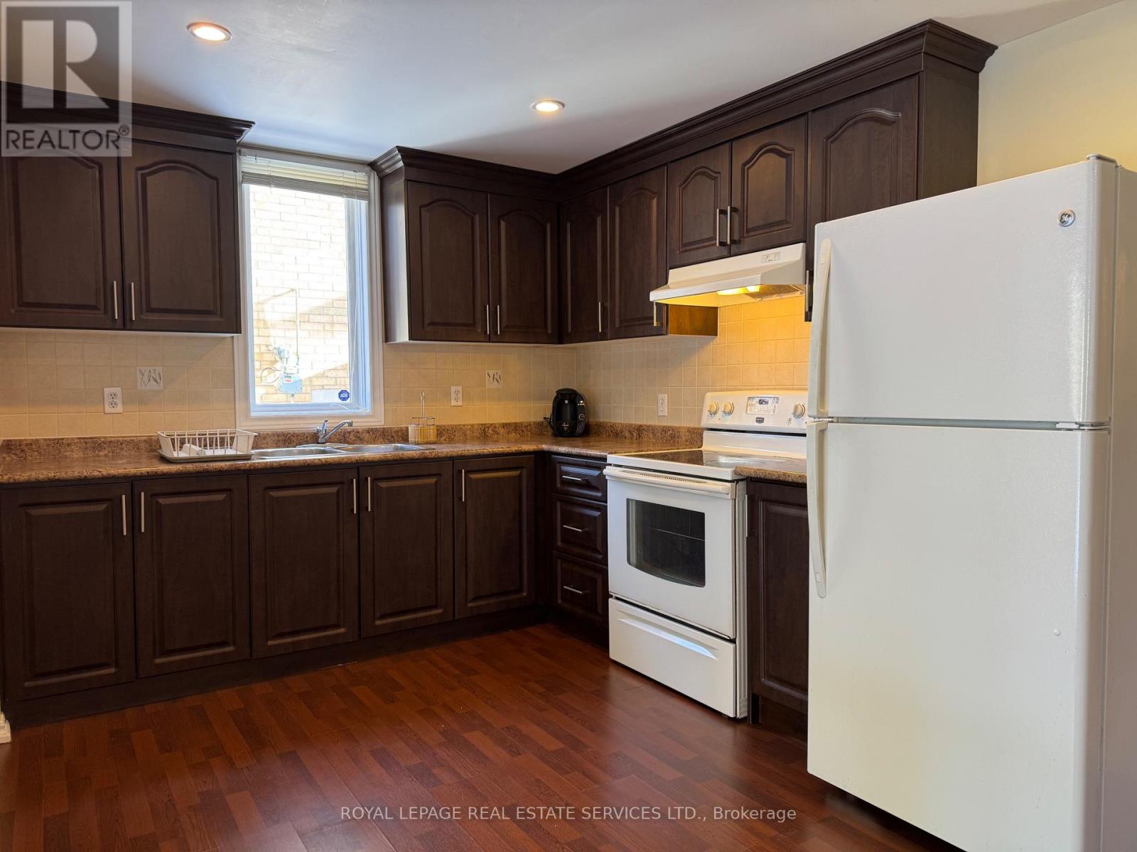 House – 56 SADOT COURT, Vaughan – photo 3