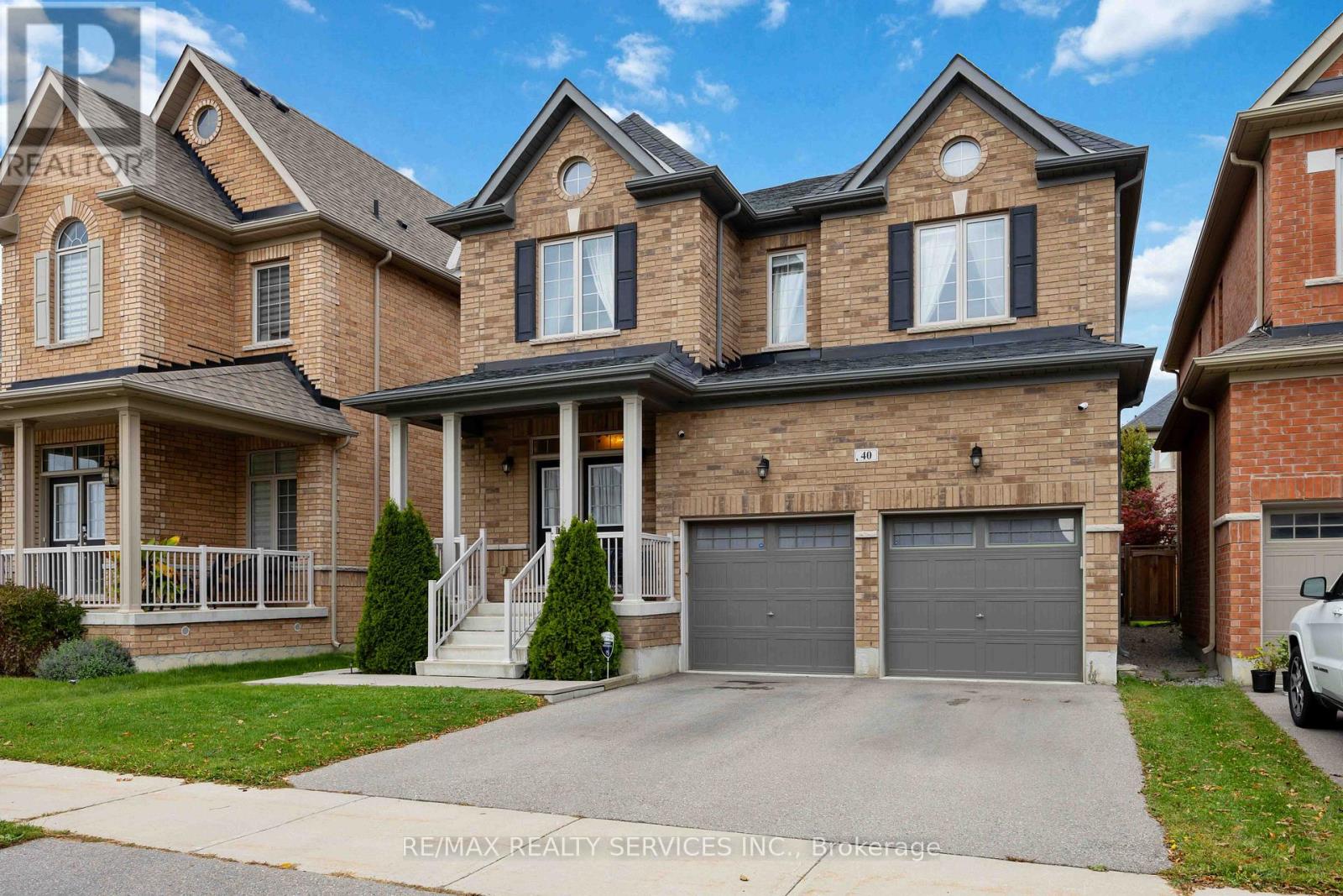House – 40 MERSEY STREET, Vaughan – photo 2