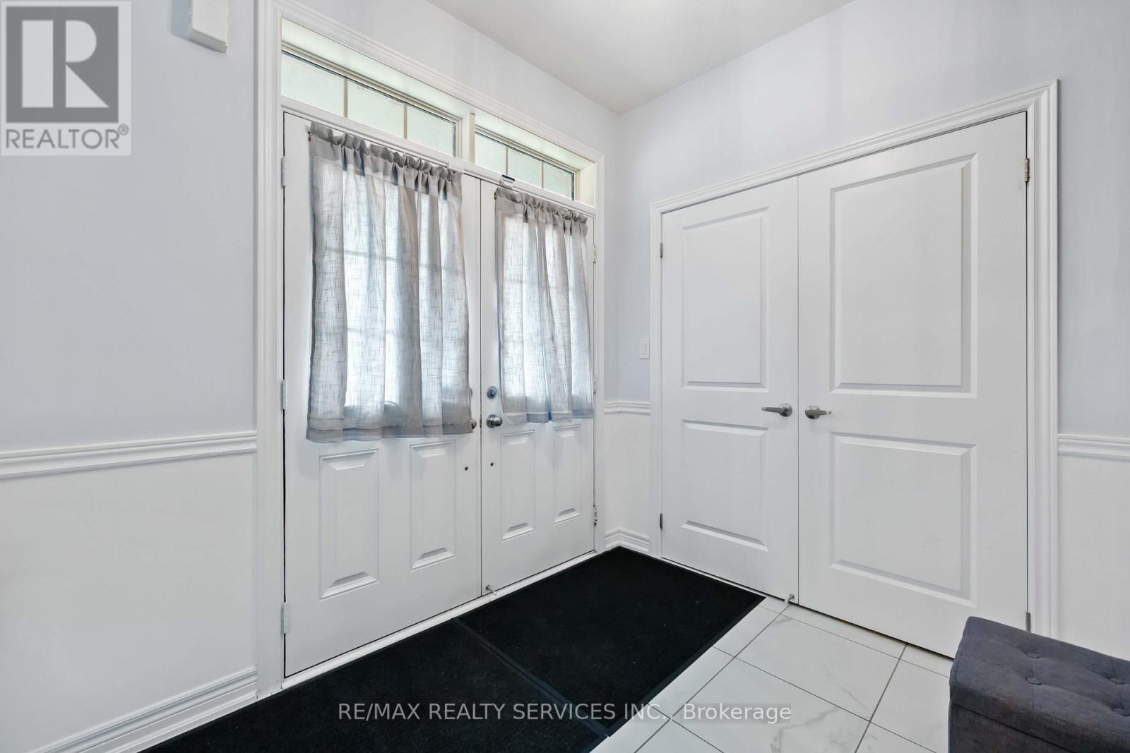 House – 40 MERSEY STREET, Vaughan – photo 4