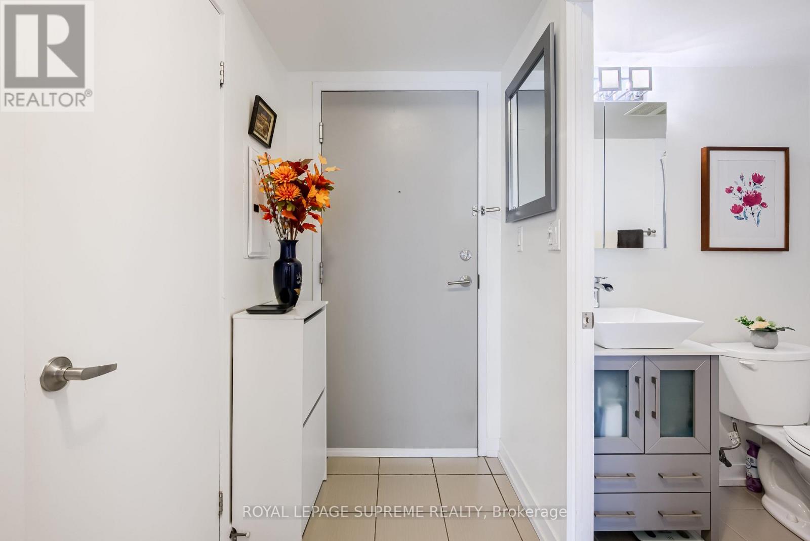 Apartment – 805 - 816 LANSDOWNE AVENUE, Toronto – photo 4
