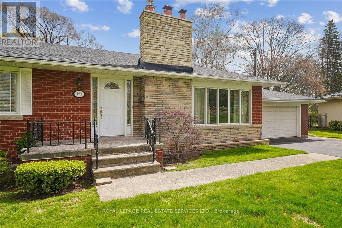 House – 151 WEDGEWOOD DRIVE, Oakville – photo 3