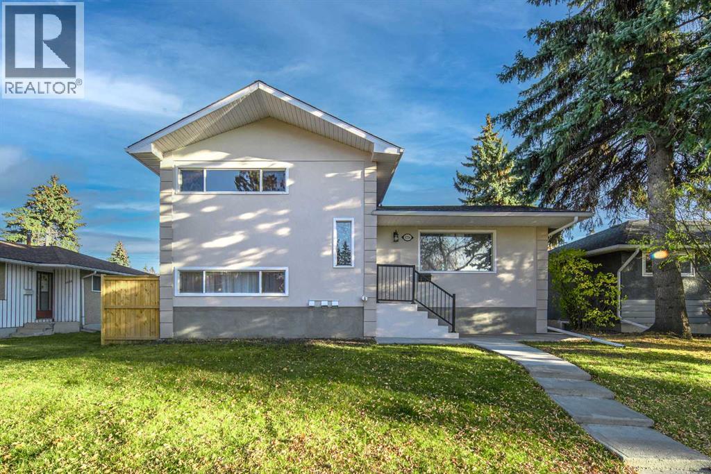 House for Sale in 4216 brisebois Drive NW|Calgary, Alberta T2L2E7