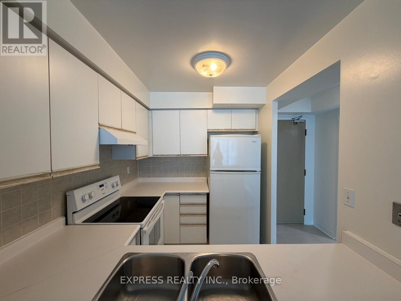 Apartment – 1206 - 942 YONGE STREET, Toronto – photo 2