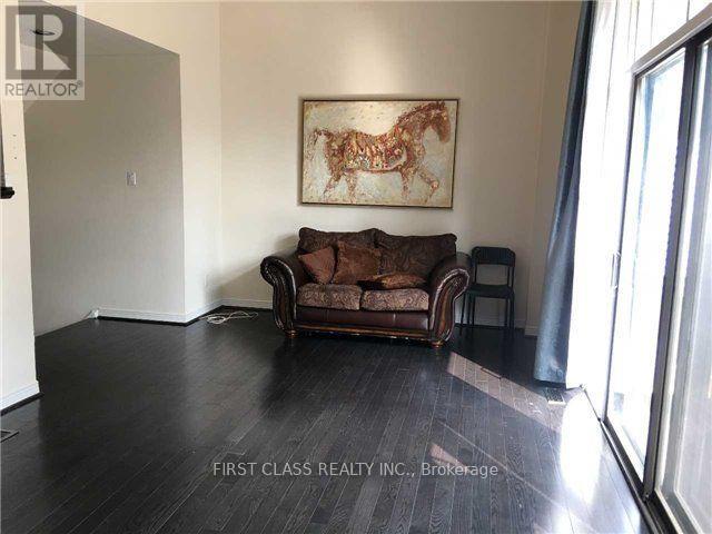 House – 17 HARNWORTH DRIVE, Toronto – photo 2