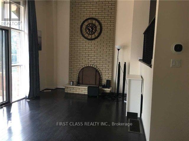 House – 17 HARNWORTH DRIVE, Toronto – photo 3