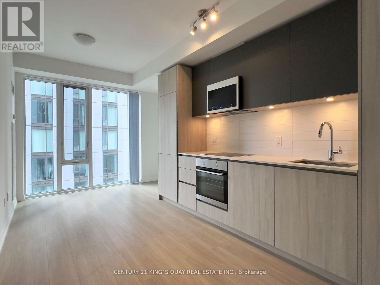 Apartment – 3620 - 28 WIDMER STREET, Toronto – photo 2