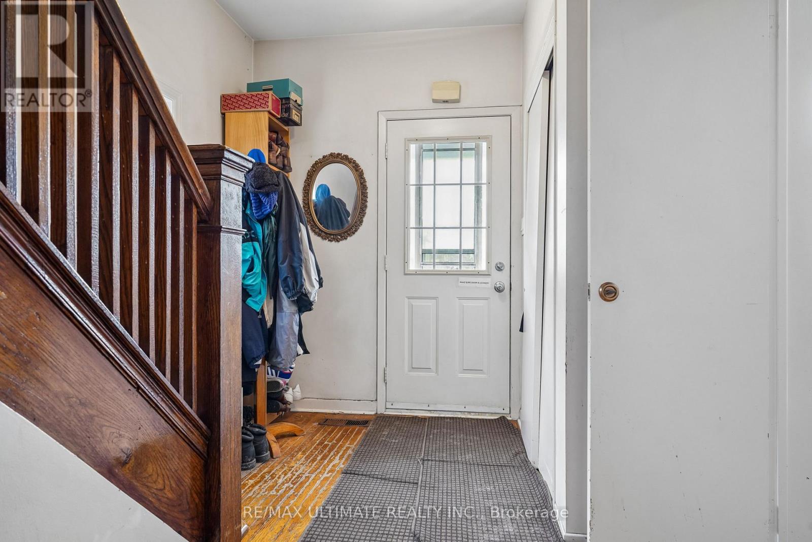 House – 8 HICKSON STREET, Toronto – photo 2