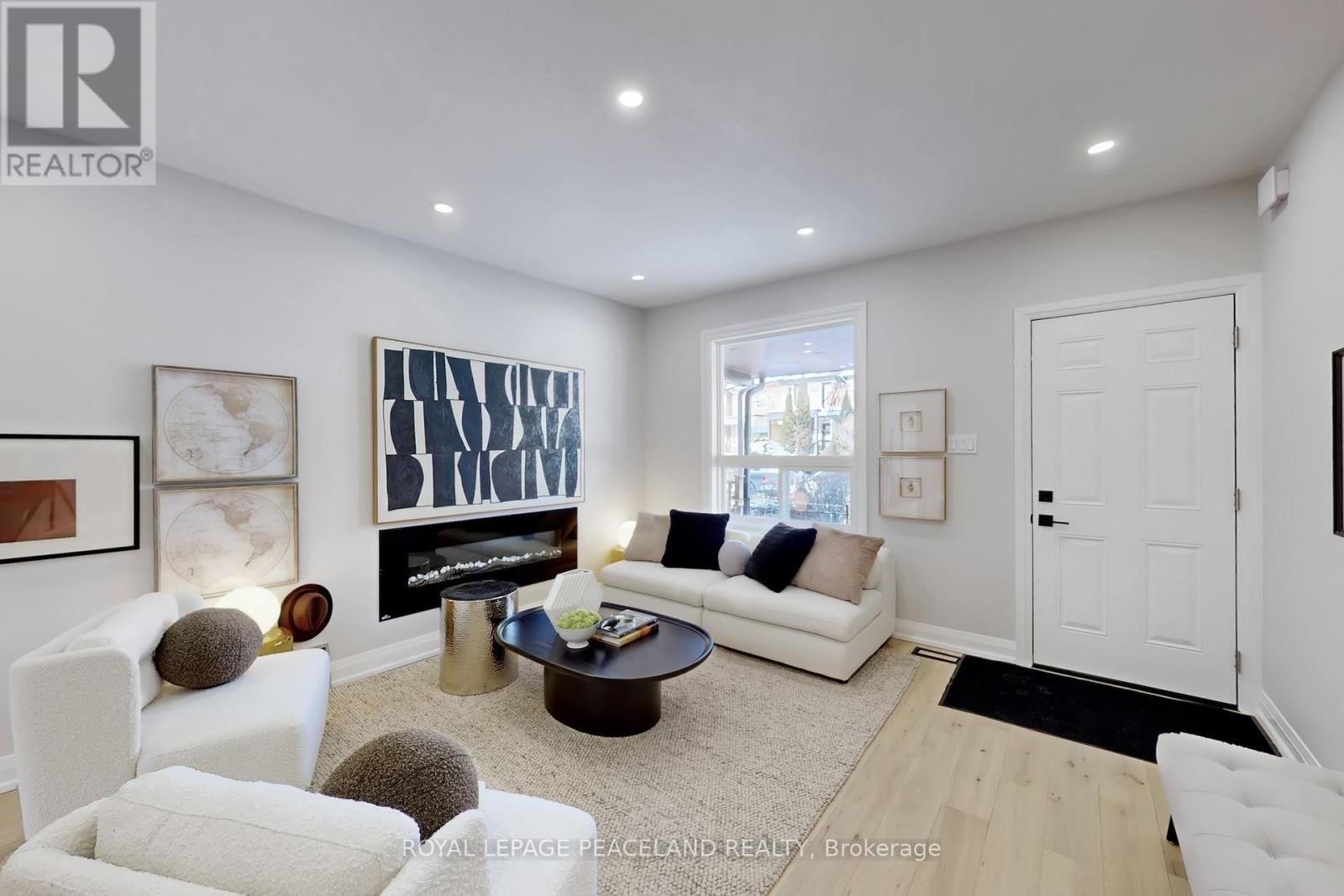 House – 101 MARCHMOUNT ROAD, Toronto – photo 5