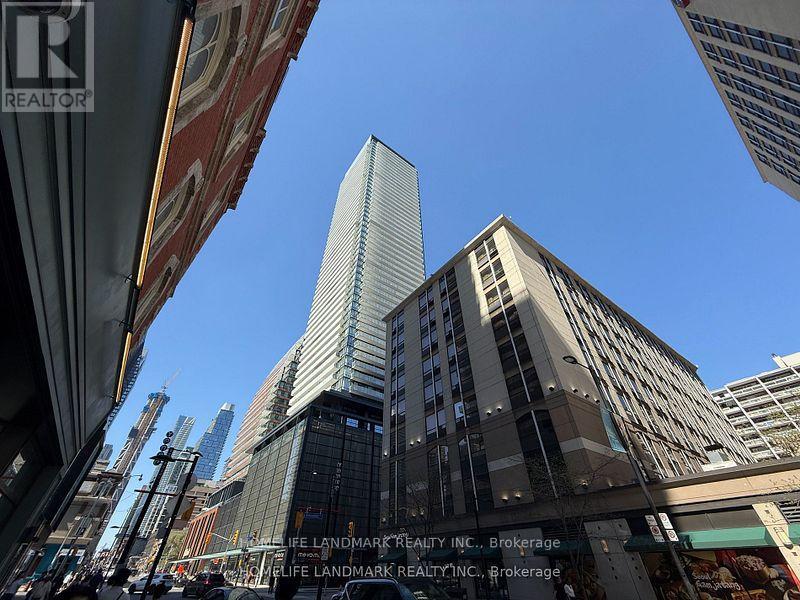 Apartment – 2208 - 501 YONGE STREET, Toronto – photo 2
