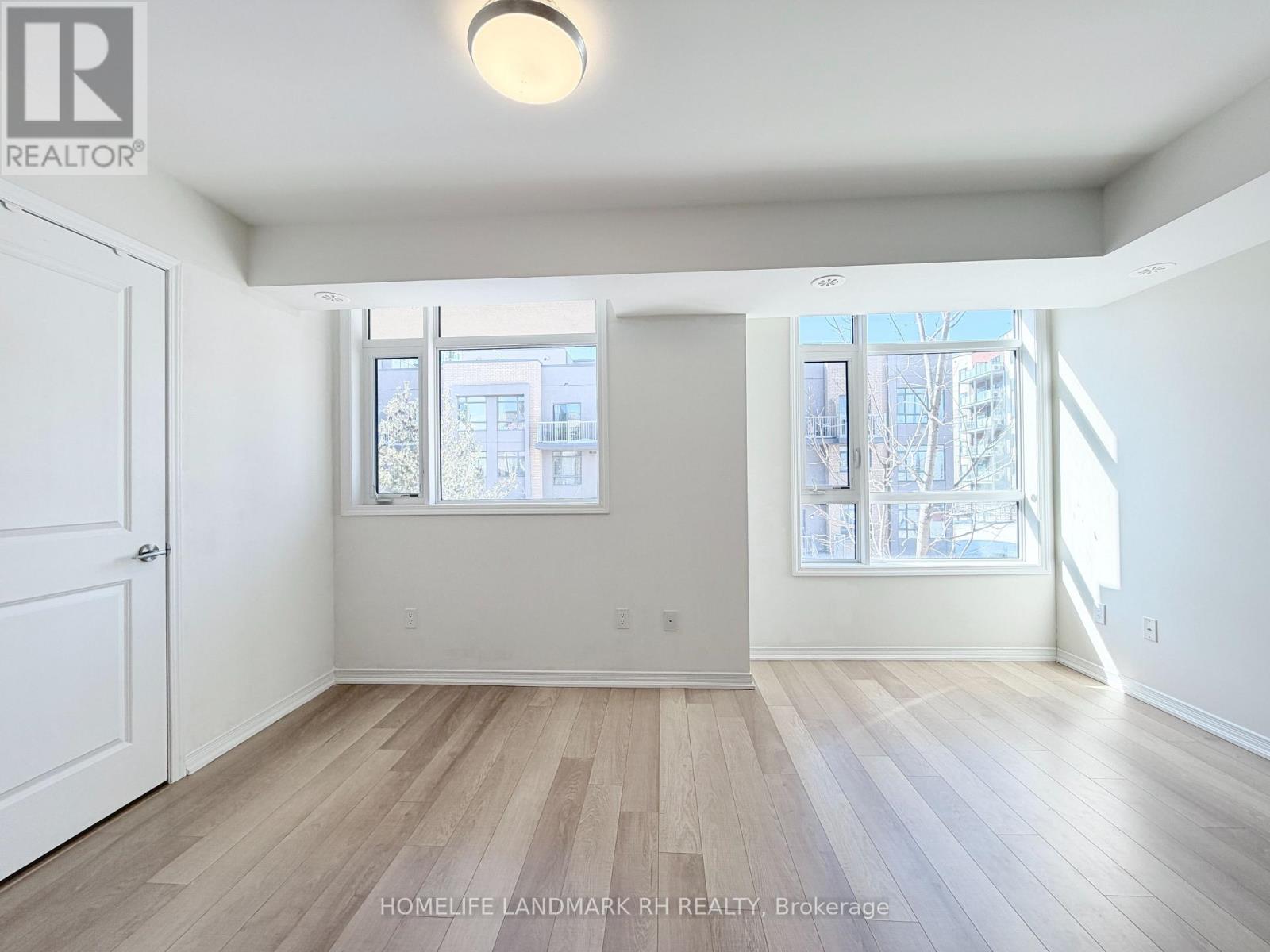 Row / Townhouse – 308 - 90 ORCHID PLACE DRIVE, Toronto – photo 3