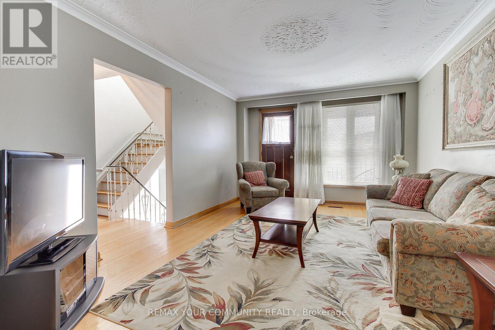 House – 41A NORTH EDGELY AVENUE, Toronto – photo 5