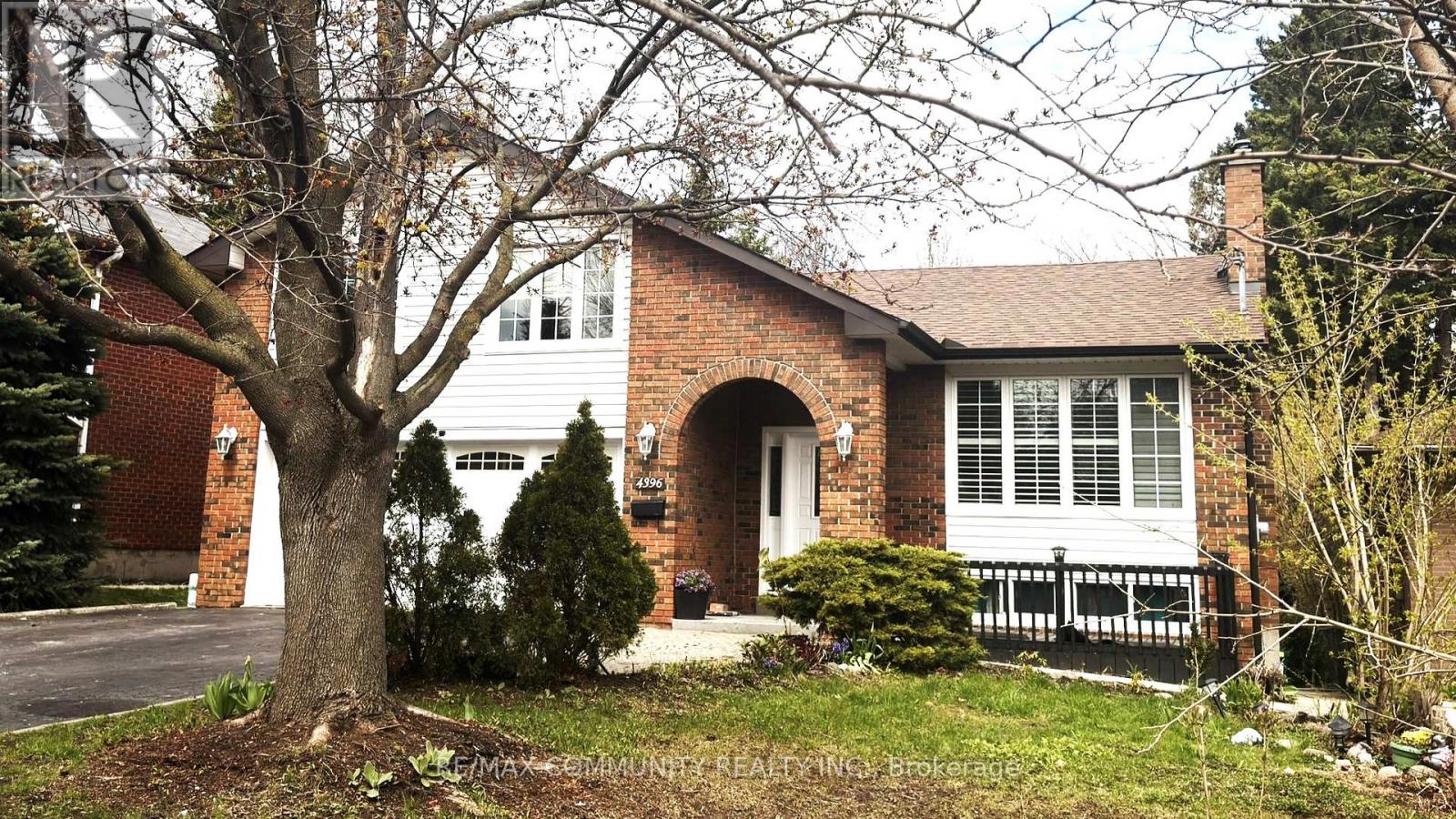 House – 4396 LAWRENCE AVENUE E, Toronto – photo 2