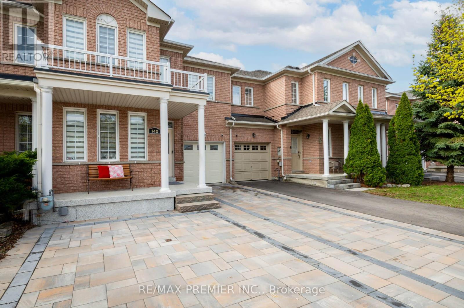 Row / Townhouse – 140 DOLCE CRESCENT, Vaughan – photo 3